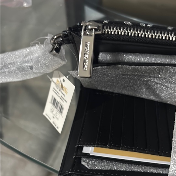 Michael Kors Black Patterned Women's Bag - Picture 4 of 5